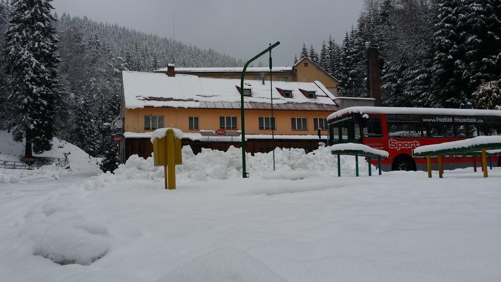 Sport Hotel Mustek Jáchymov Exterior foto